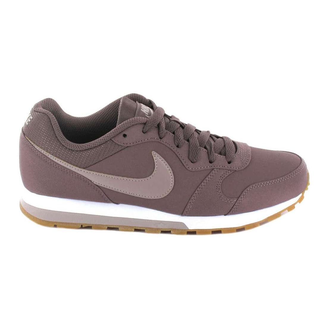 nike md runner 2 39