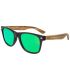 Gafas de sol Ocean Beach Wood Black Green de madera negra y bambú con lentes polarizadas verdes y protección UV.