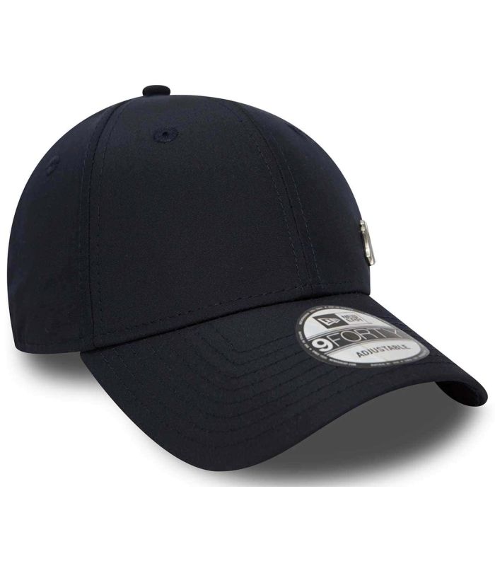 Gorra New Era 9FORTY New York Yankees azul marino con insignia metálica frontal y ajuste ergonómico.