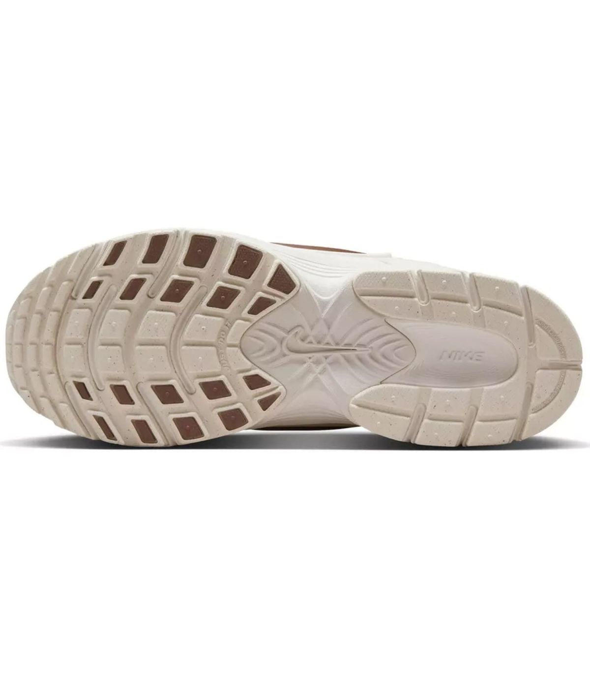 Nike V5 RNR | Estética retro-running con swoosh bronce y malla crema