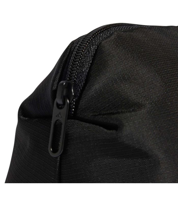 Adidas Neceser Defener | Poliéster resistente y logo plateado