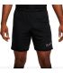 Pantalón corto Nike Academy 25 de entrenamiento con tejido técnico transpirable y diseño ergonómico para deportistas.