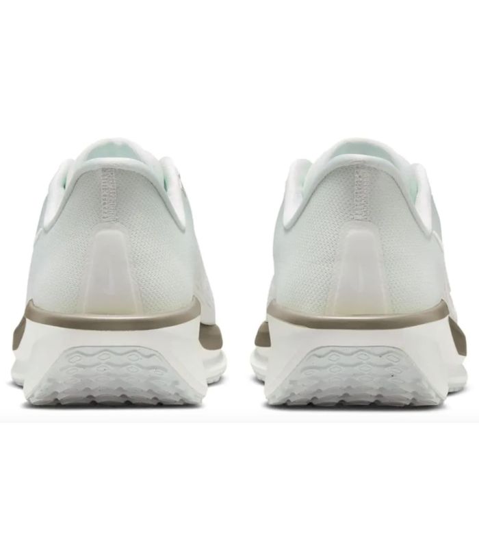 Nike Quest 6 Road | mediasuela ComfiRide pisada neutra