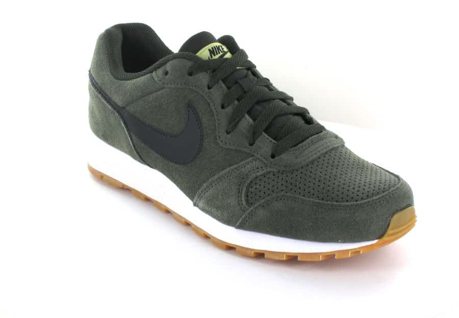 Nike MD Runner 2 Suede
